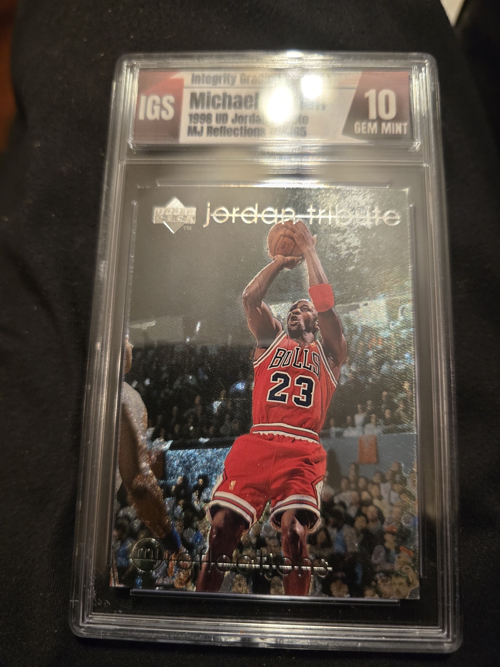 GEM MINT 10 NBA Michael Jordan Trading Card - Red, Black